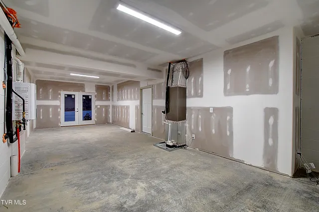 $509,900 | 2398 Haystack Circle, Piney Flats, TN 37686