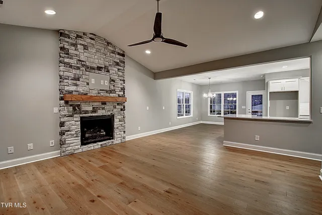 $509,900 | 2398 Haystack Circle, Piney Flats, TN 37686