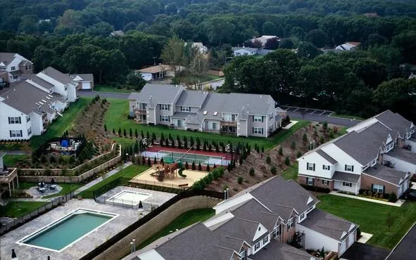 $3,345 | 44 Horizon View Drive, Unit 44, Selden, NY 11784