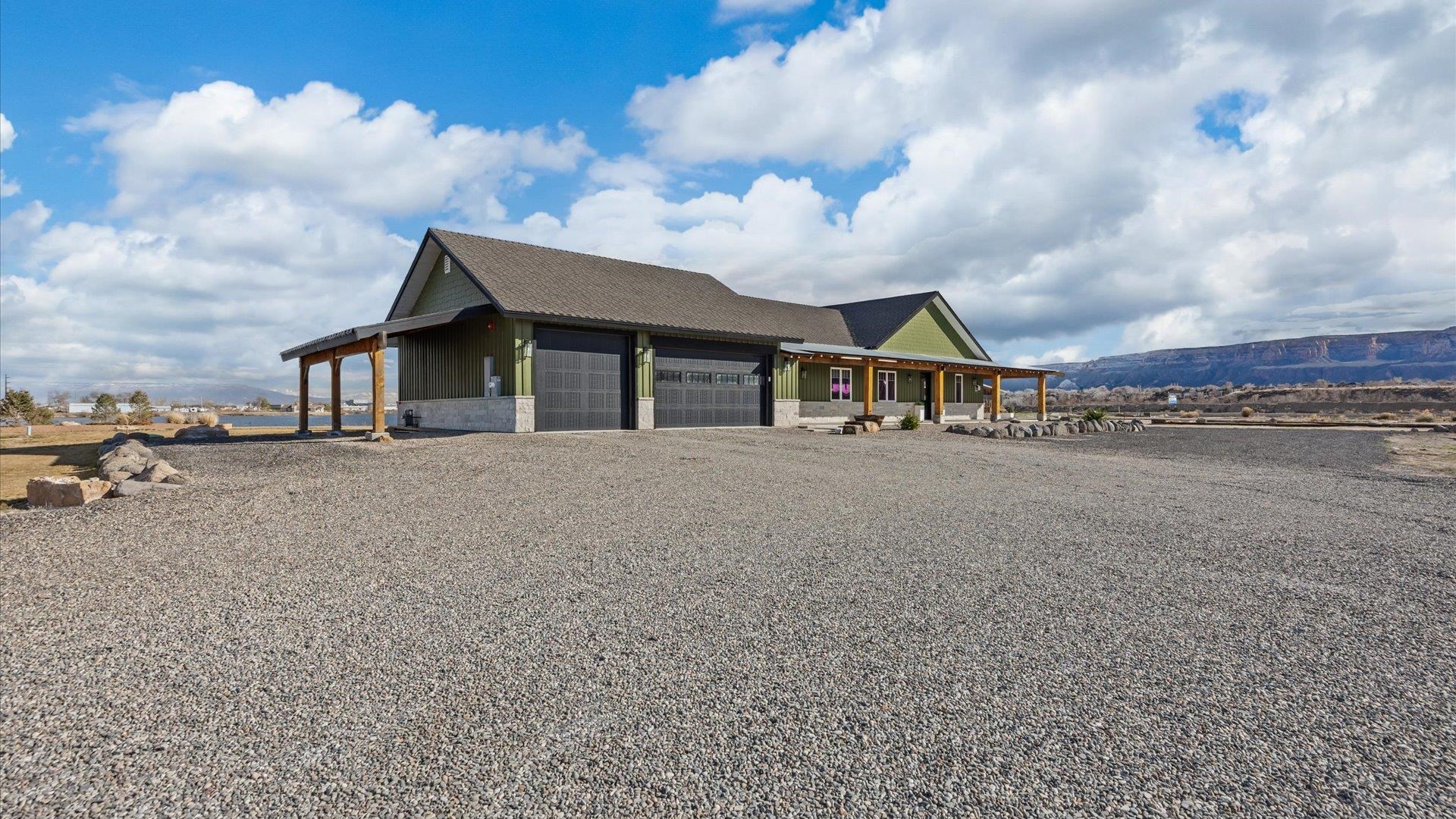 2085 Kedrowski Court Fruita, CO 81521 - Photo 3 of 33