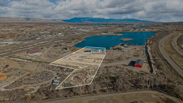 a view of roof with seating