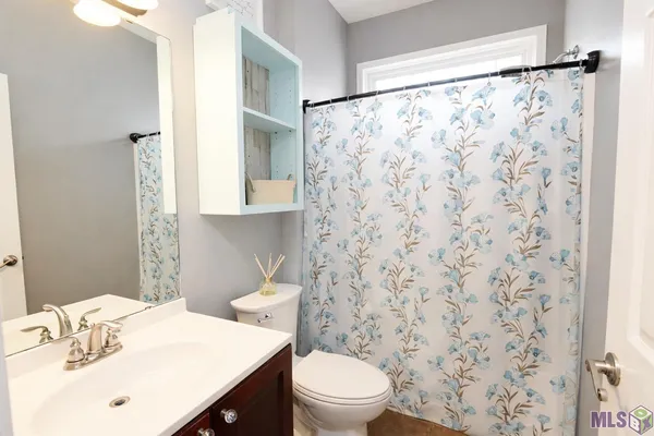 $225,000 | 306 Julie Street, Gray, LA 70359