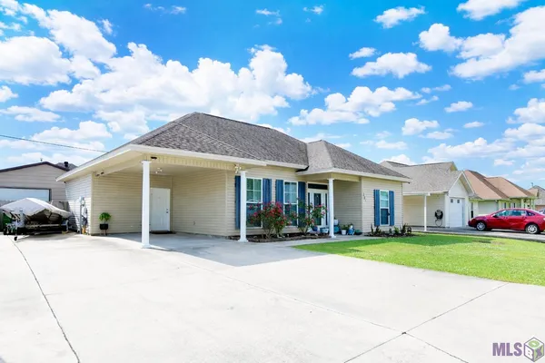 $225,000 | 306 Julie Street, Gray, LA 70359