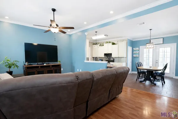 $225,000 | 306 Julie Street, Gray, LA 70359