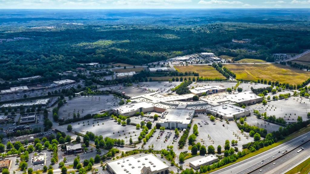 2098 Moss Hill Road Stone Mountain, GA 30083 - Photo 38 of 40 a view of a city with ocean view