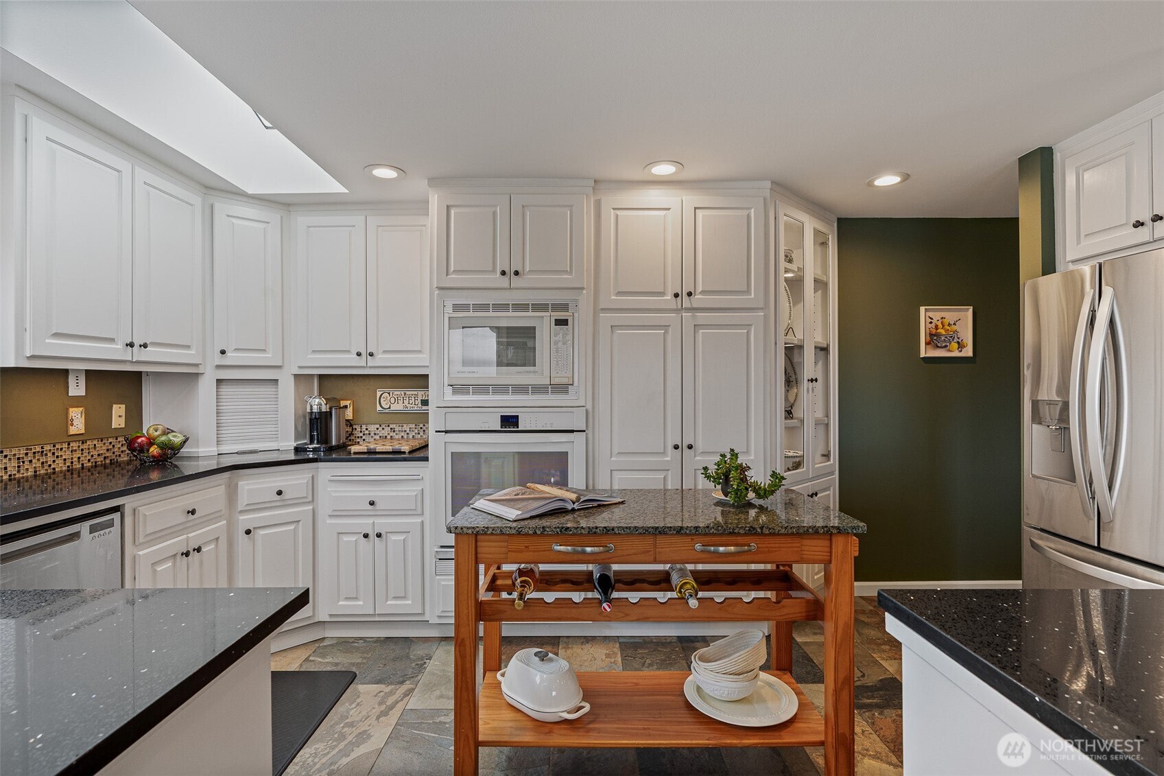 4611 76th Street Southwest Mukilteo, WA 98275 - Photo 10 of 40