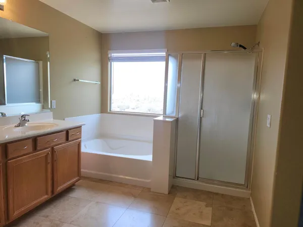 $2,195 | 30056 North 73rd Drive, Peoria, AZ 85383