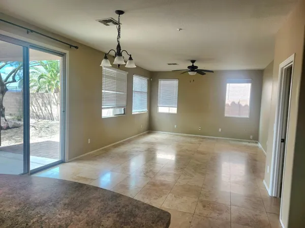 $2,195 | 30056 North 73rd Drive, Peoria, AZ 85383