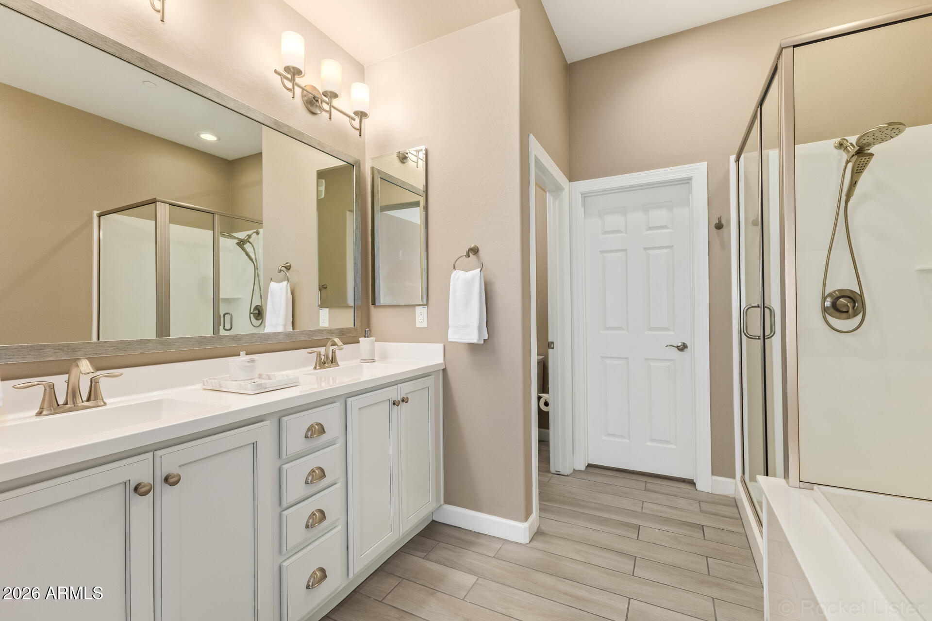 4777 South Fulton Ranch Boulevard, Unit 1068 Chandler, AZ 85248 - Photo 26 of 54 Primary Ensuite Dual Vanity