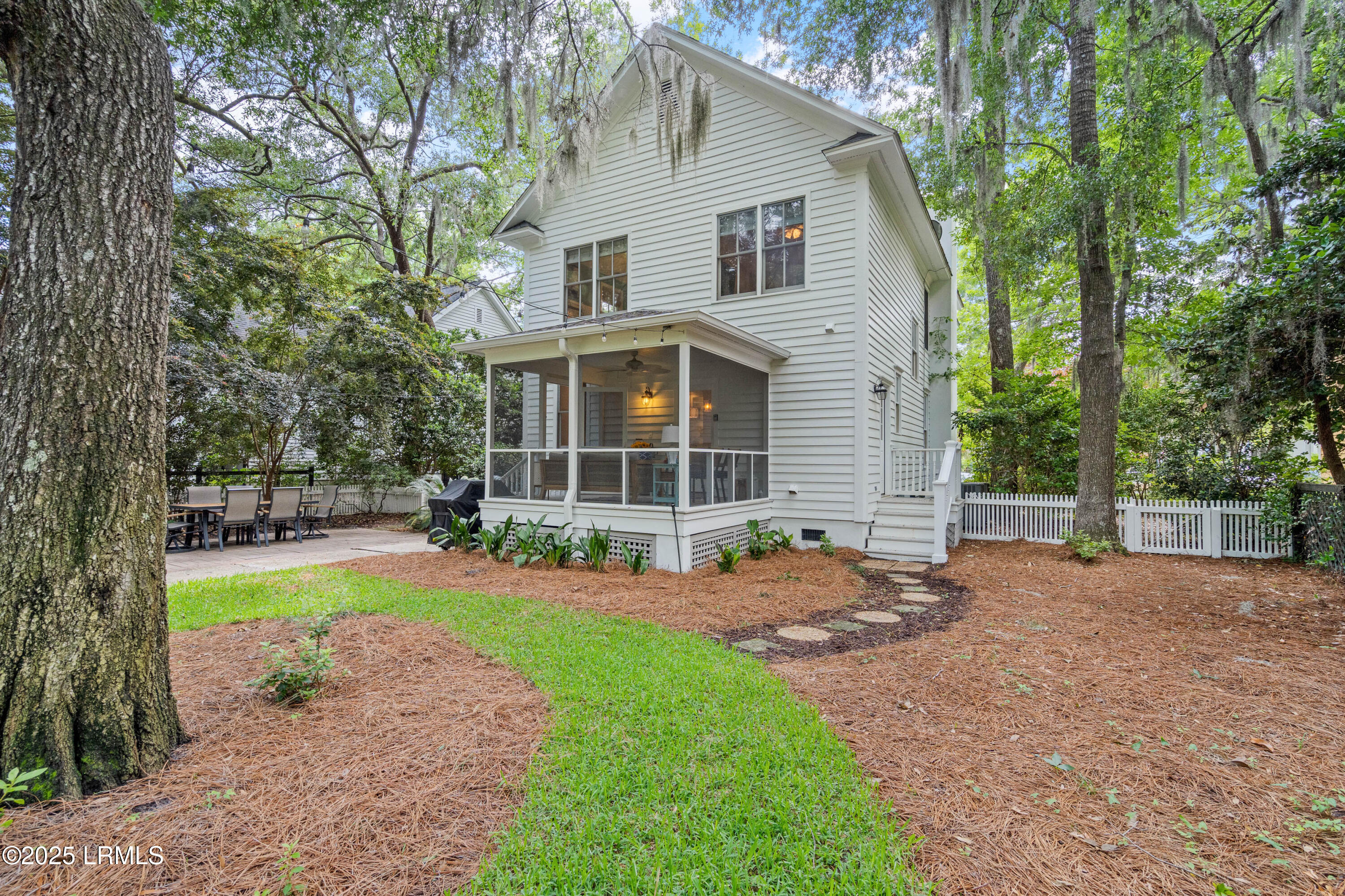 14 Fraser Street Beaufort, SC 29907 - Photo 44 of 63 14 Fraser-30