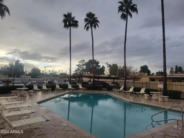 $1,350 | 17201 North 16th Drive, Unit 1, Phoenix, AZ 85023
