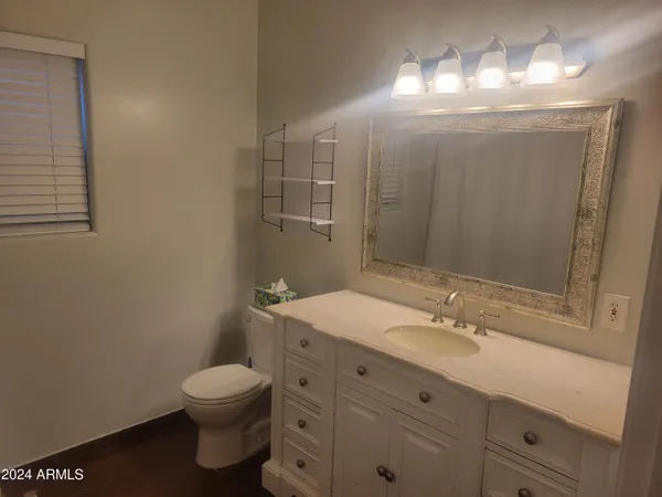 $1,350 | 17201 North 16th Drive, Unit 1, Phoenix, AZ 85023