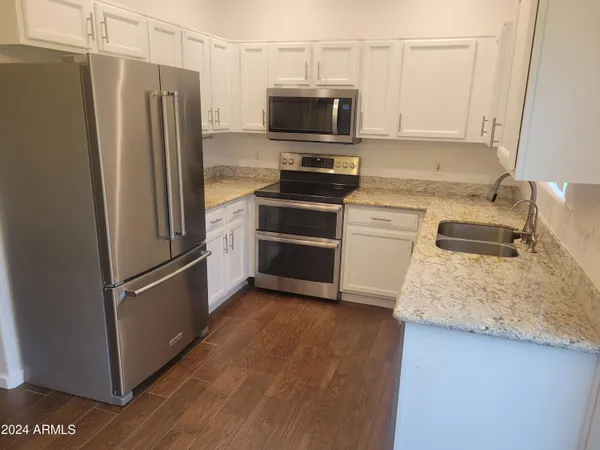 $1,350 | 17201 North 16th Drive, Unit 1, Phoenix, AZ 85023