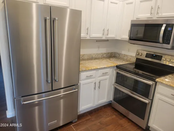 $1,350 | 17201 North 16th Drive, Unit 1, Phoenix, AZ 85023