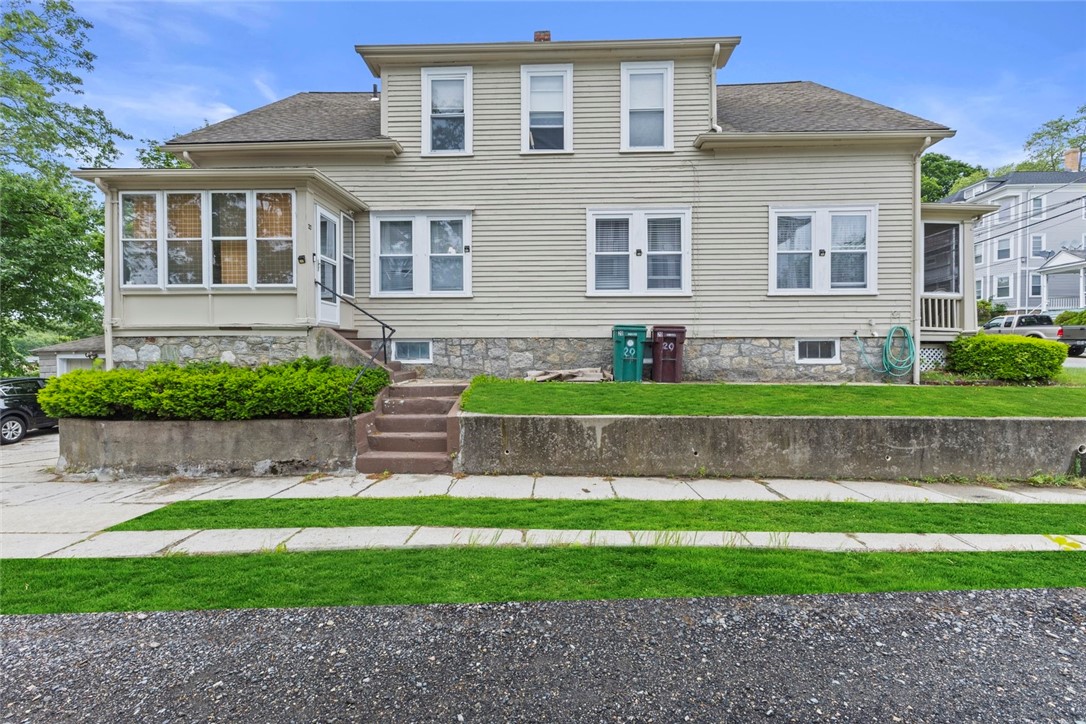 20 Cold Spring Place Woonsocket, RI 02895 - Photo 4 of 38