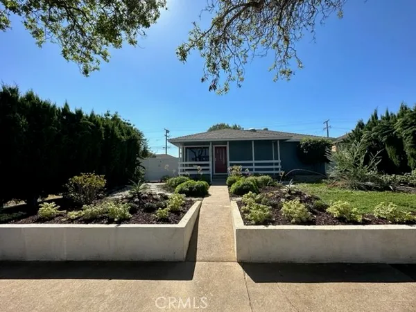 $3,895 | 3717 Cherry, Long Beach, CA 90807