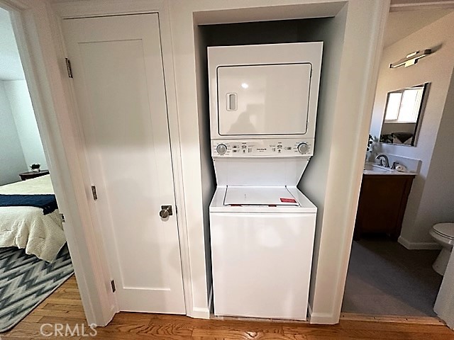 3717 Cherry Long Beach, CA 90807 - Photo 25 of 34 a utility room with dryer and washer