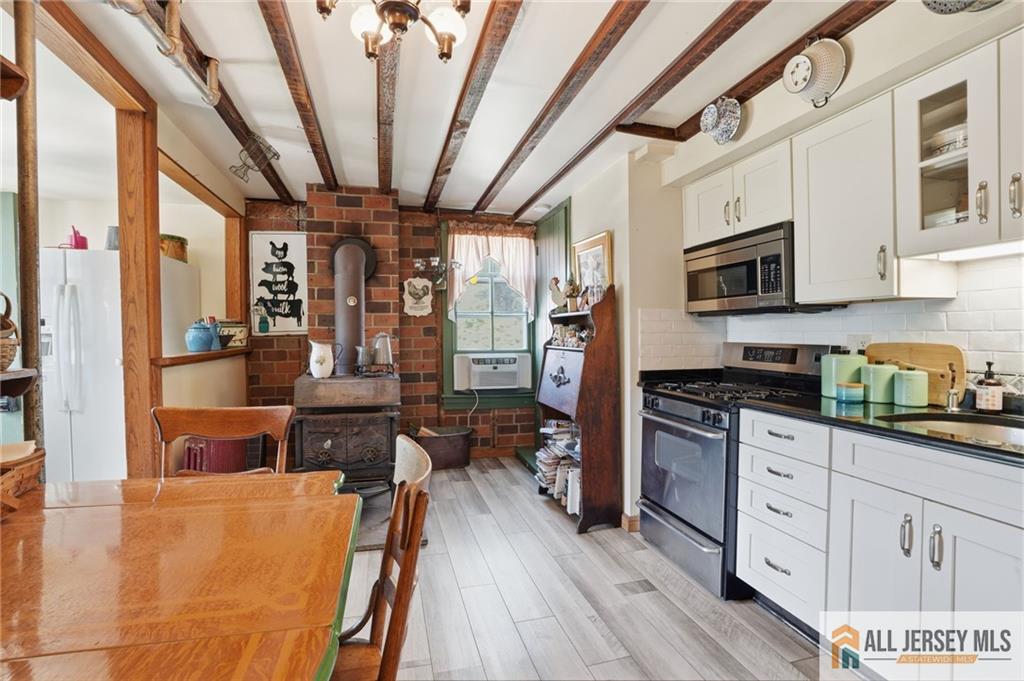 706 Old York Road Hightstown, NJ 08520 - Photo 9 of 58