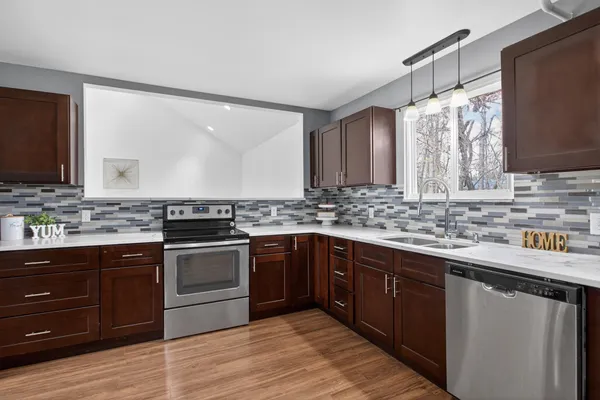 $279,900 | 11444 Hillary Drive, Jerome, MI 49249