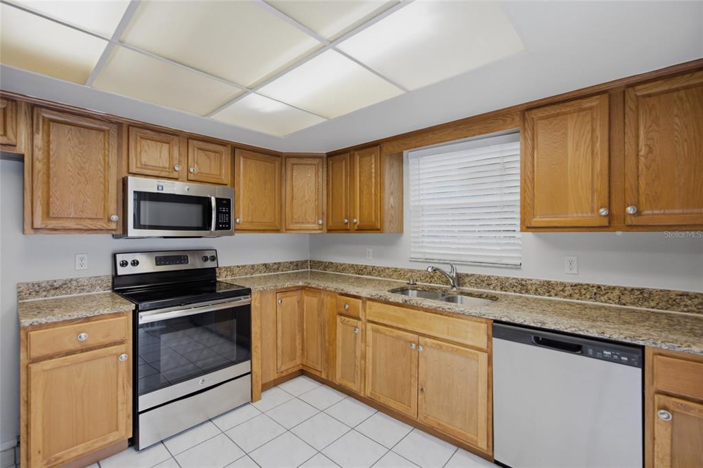 8207 Dedham Drive Port Richey, FL 34668 - Photo 7 of 29 Gallery Image 7