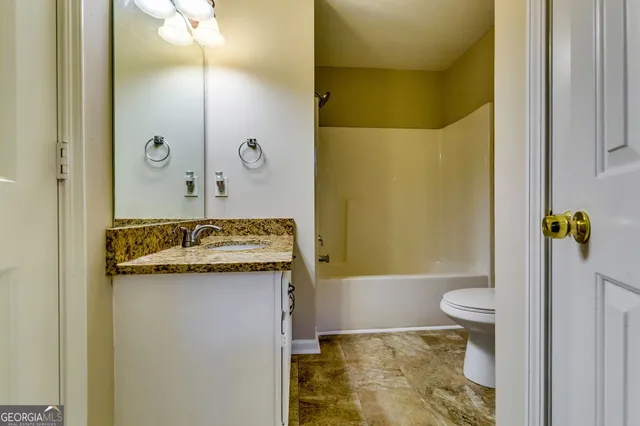 $2,300 | 2727 Manor Cove, Decatur, GA 30034