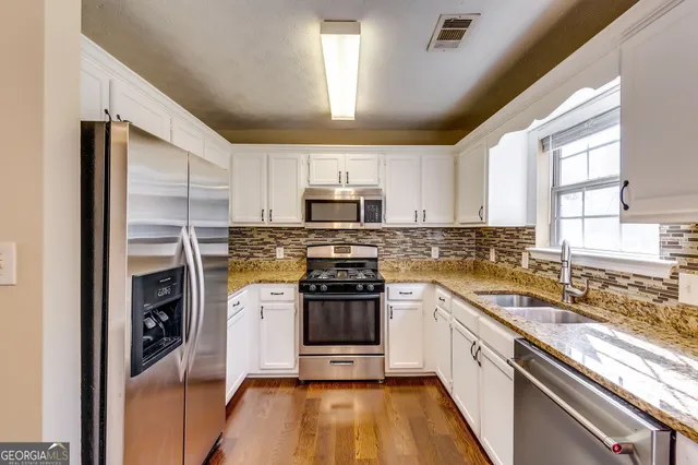 $2,300 | 2727 Manor Cove, Decatur, GA 30034