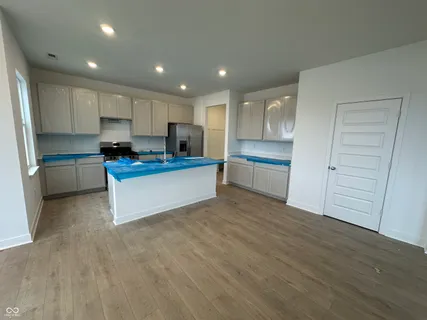 $428,571 | 12792 South Rim Drive, Noblesville, IN 46060