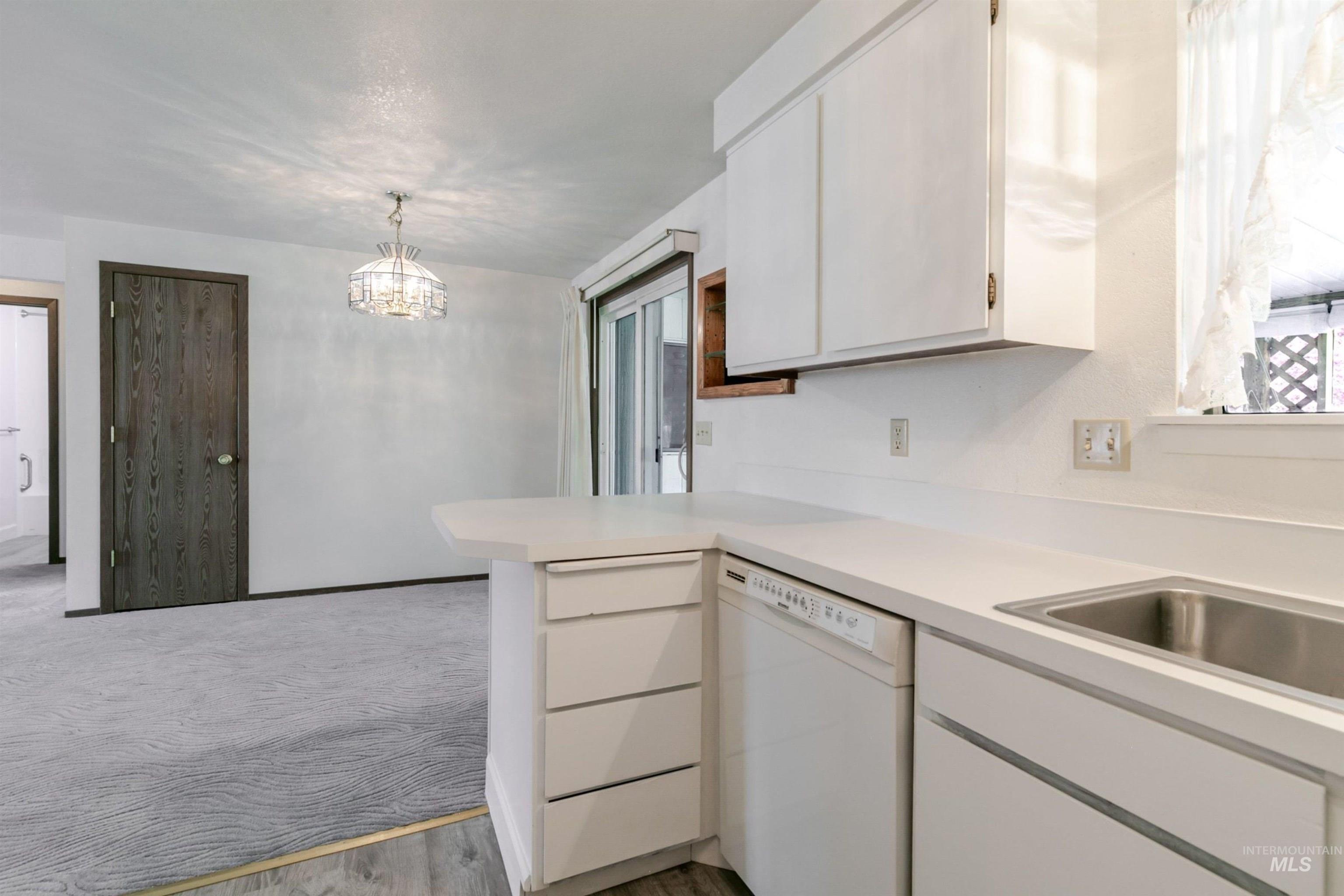 3223 South Norfolk Way Boise, ID 83706 - Photo 14 of 31