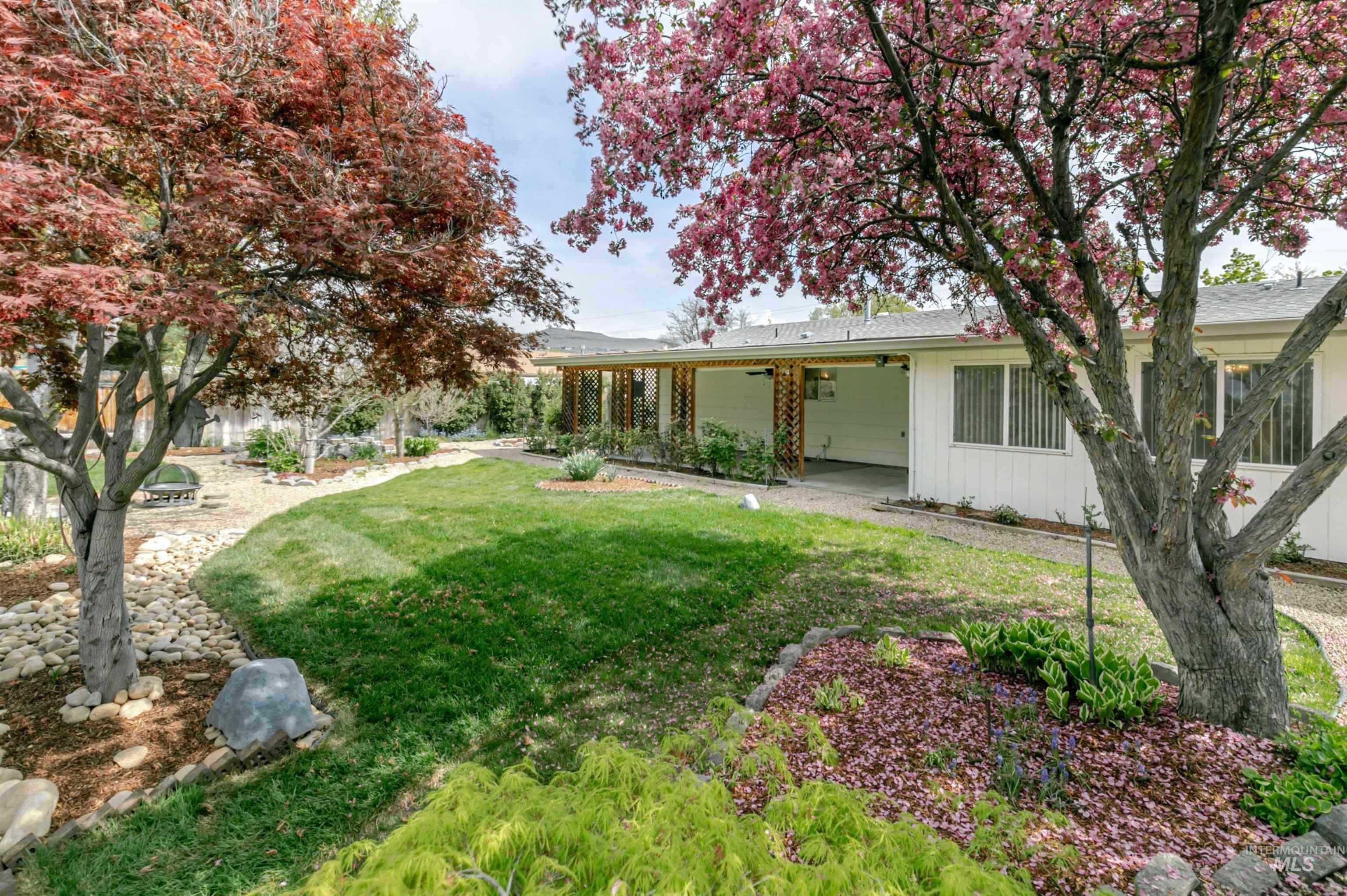 3223 South Norfolk Way Boise, ID 83706 - Photo 4 of 31