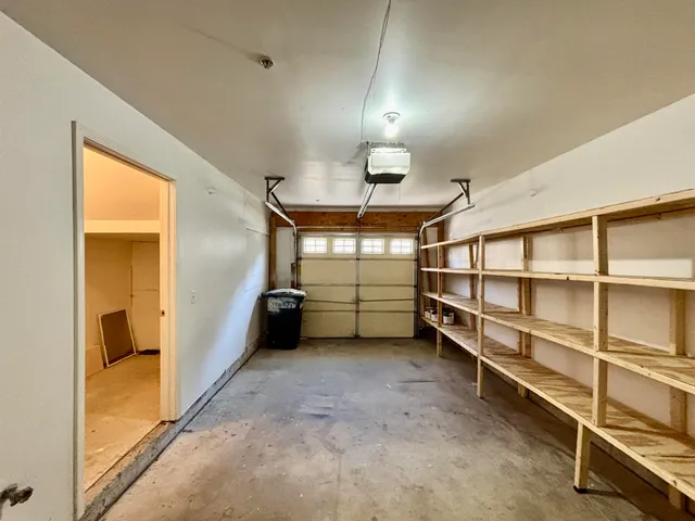 a picture of a very nice looking exterior