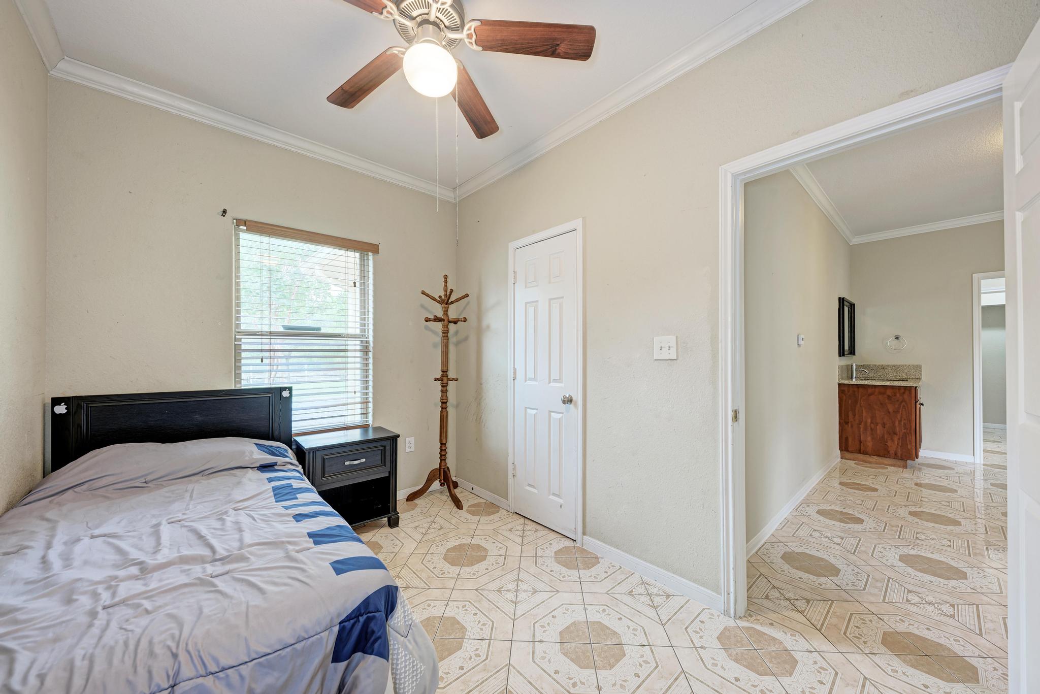 15611 Giese Lane Elgin, TX 78621 - Photo 30 of 40