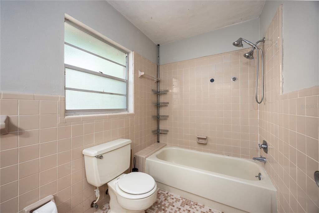 2147 Northwest 7th Place Gainesville, FL 32603 - Photo 25 of 48