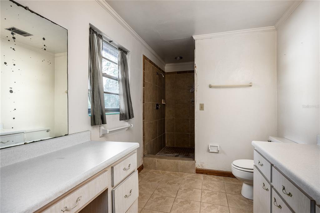 2147 Northwest 7th Place Gainesville, FL 32603 - Photo 31 of 48