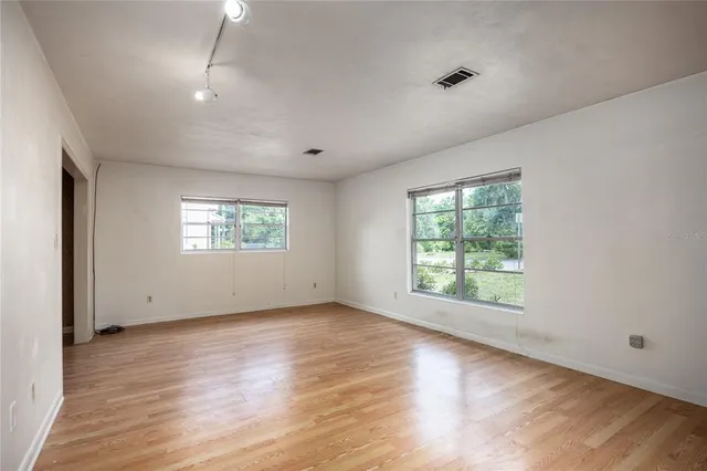 $499,999 | 2147 Northwest 7th Place, Gainesville, FL 32603