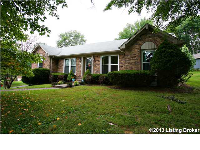 12123 Maplewood Road Goshen, KY 40026 - Photo 1 of 31 Primary Photo