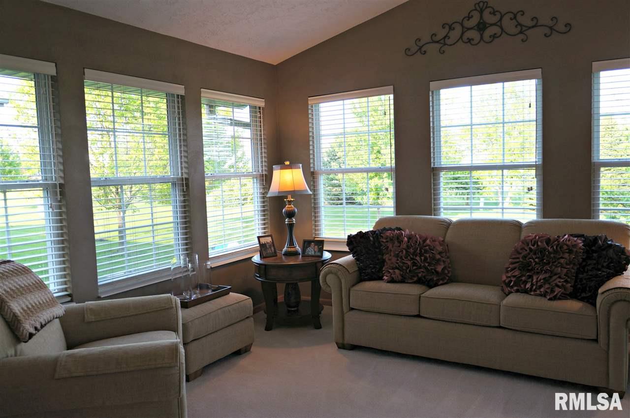 5185 Red Fox Road Bettendorf, IA 52722 - Photo 12 of 24