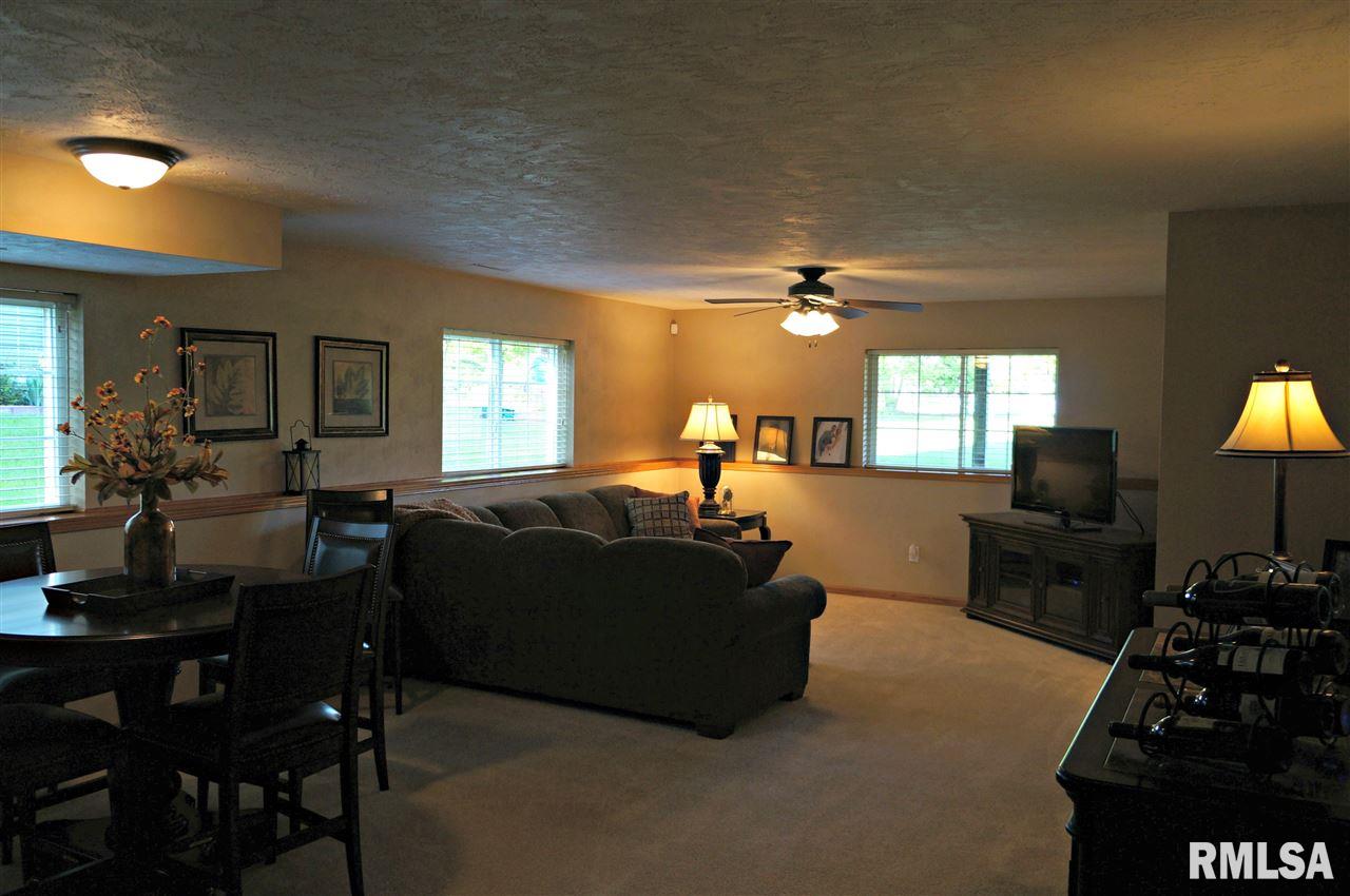 5185 Red Fox Road Bettendorf, IA 52722 - Photo 19 of 24