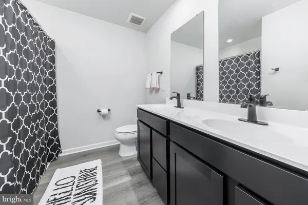 $365,000 | 15 Southwind Drive, Blackwood, NJ 08012