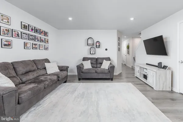 $365,000 | 15 Southwind Drive, Blackwood, NJ 08012