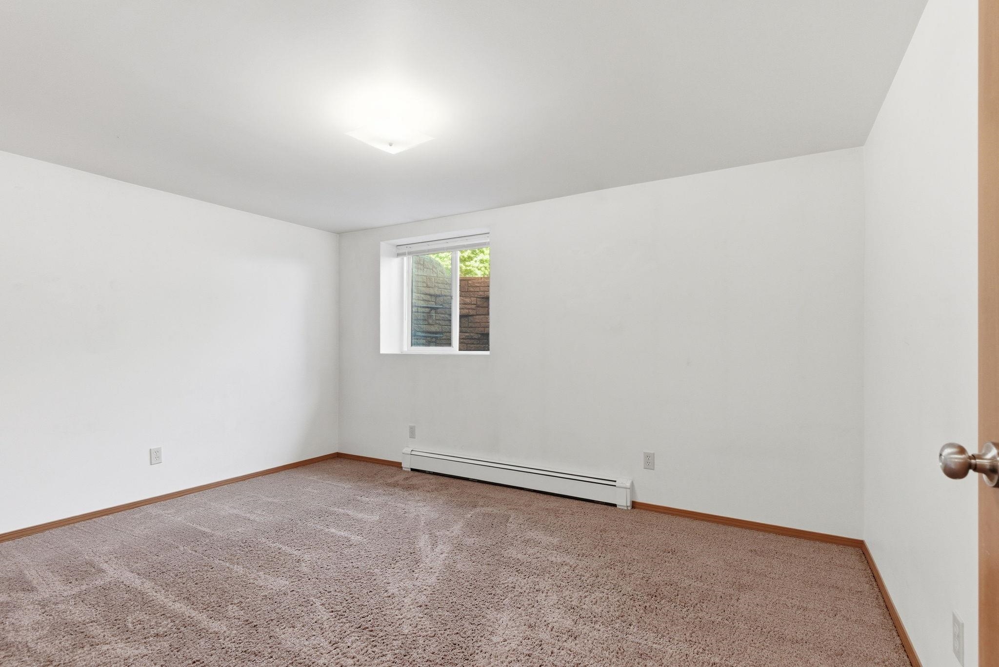 903 West Hawthorne Road Spokane, WA 99218 - Photo 35 of 50