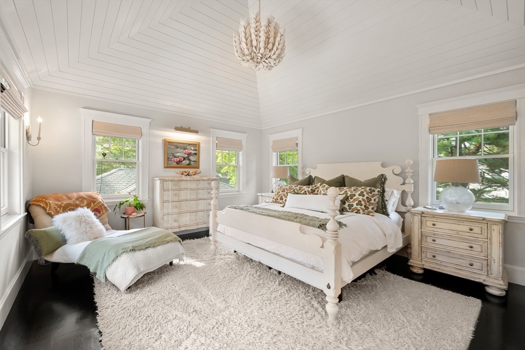 133 Abbott Road Wellesley, MA 02481 - Photo 22 of 42