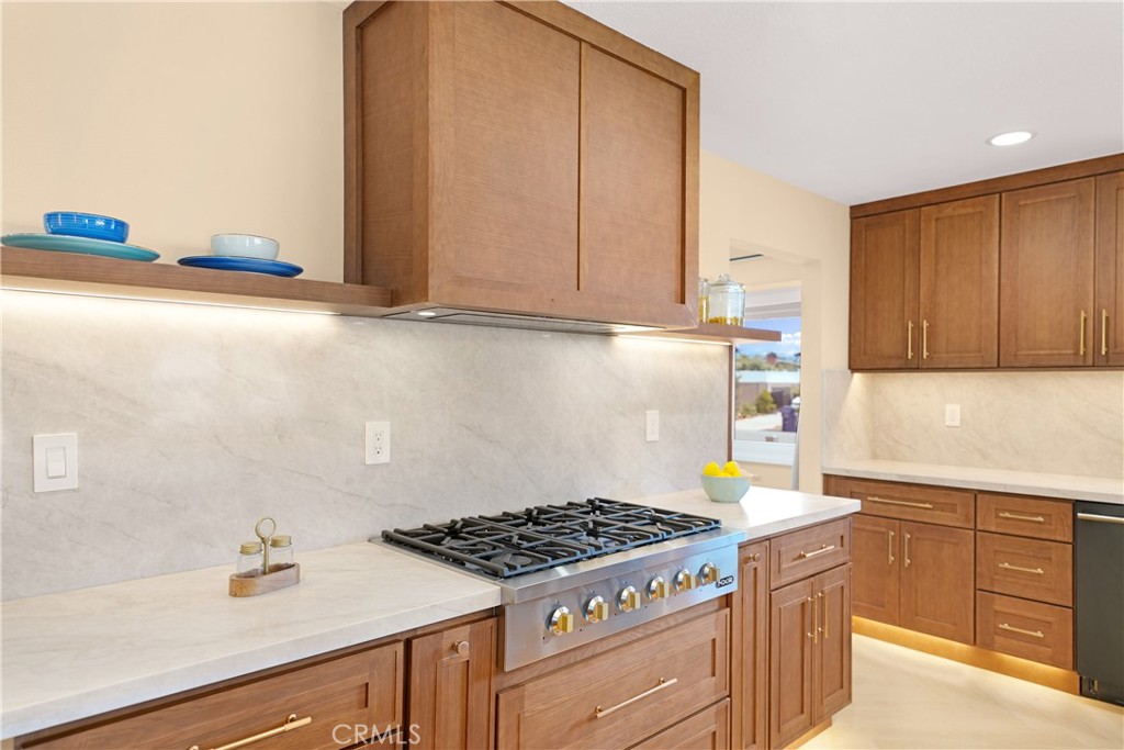 9433 Geranium Circle Fountain Valley, CA 92708 - Photo 12 of 54 Open Kitchen 6
