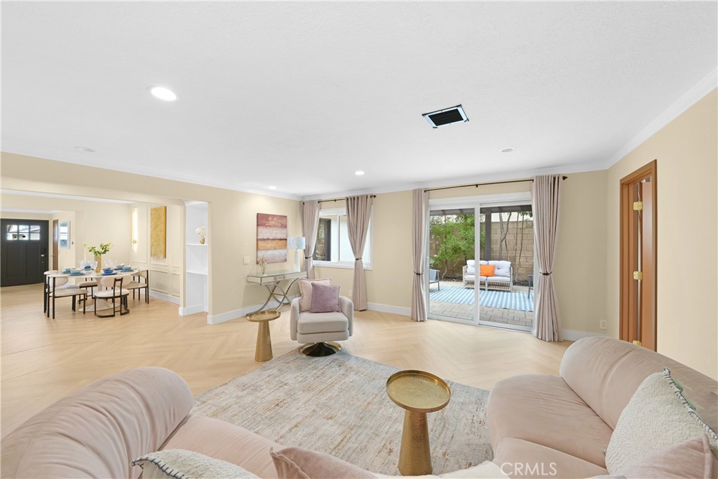 9433 Geranium Circle Fountain Valley, CA 92708 - Photo 28 of 54 Family Room