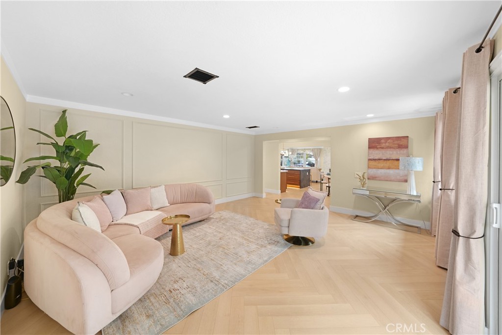 9433 Geranium Circle Fountain Valley, CA 92708 - Photo 29 of 54 Family Room 4