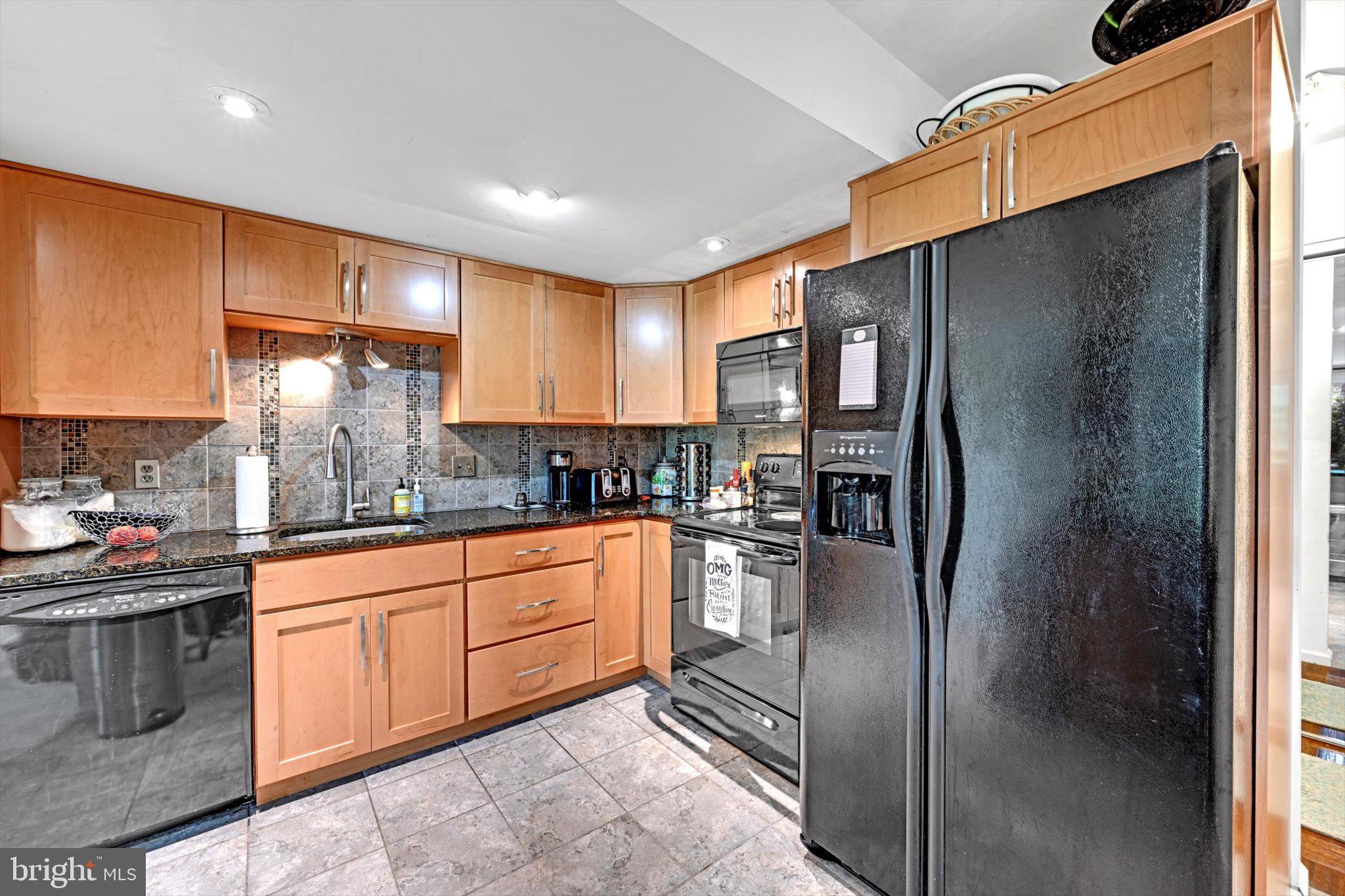 13 Fairway Road Reading, PA 19607 - Photo 11 of 23 Gallery Image 11