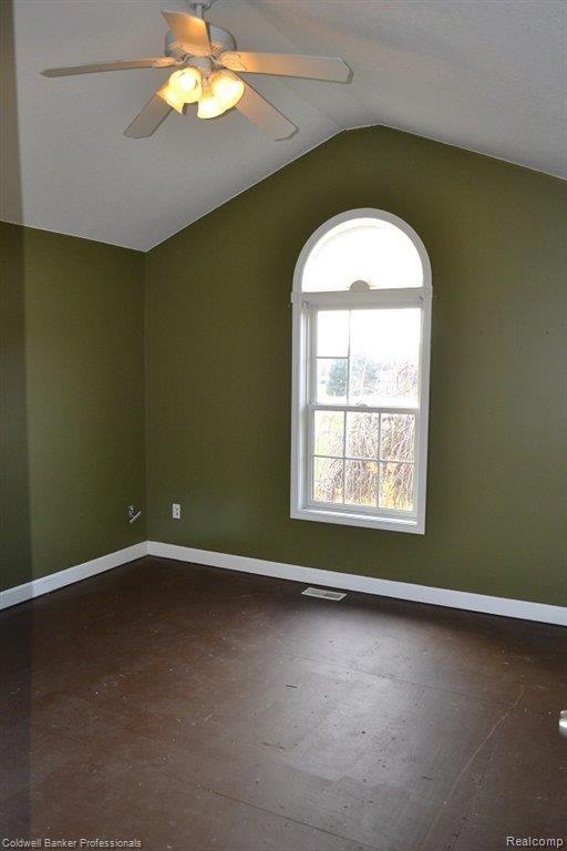 2218 Bearanger Road Lapeer, MI 48446 - Photo 15 of 19 Bed3.JPG