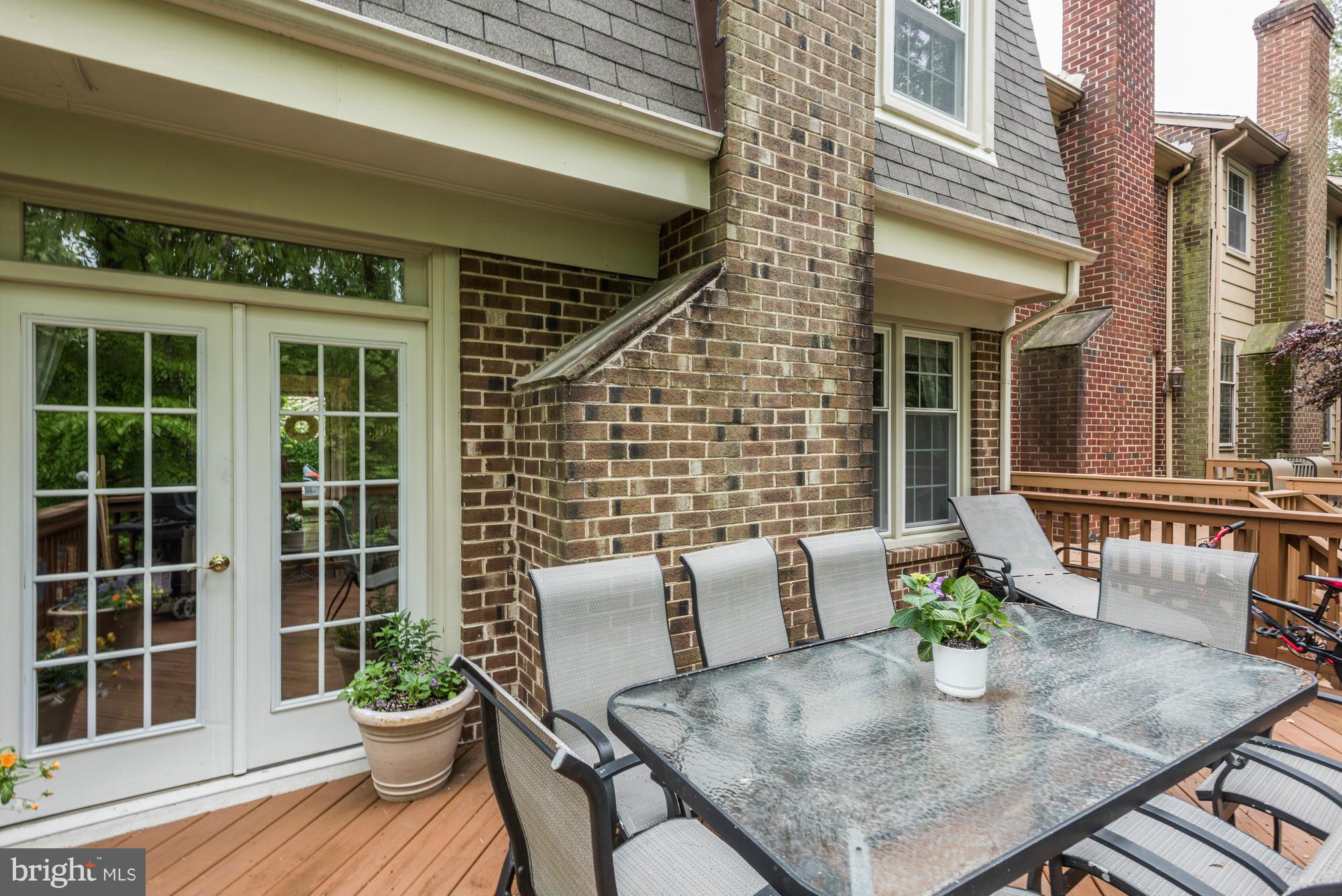 7324 Greentree Road Bethesda, MD 20817 - Photo 22 of 25 Rear Deck