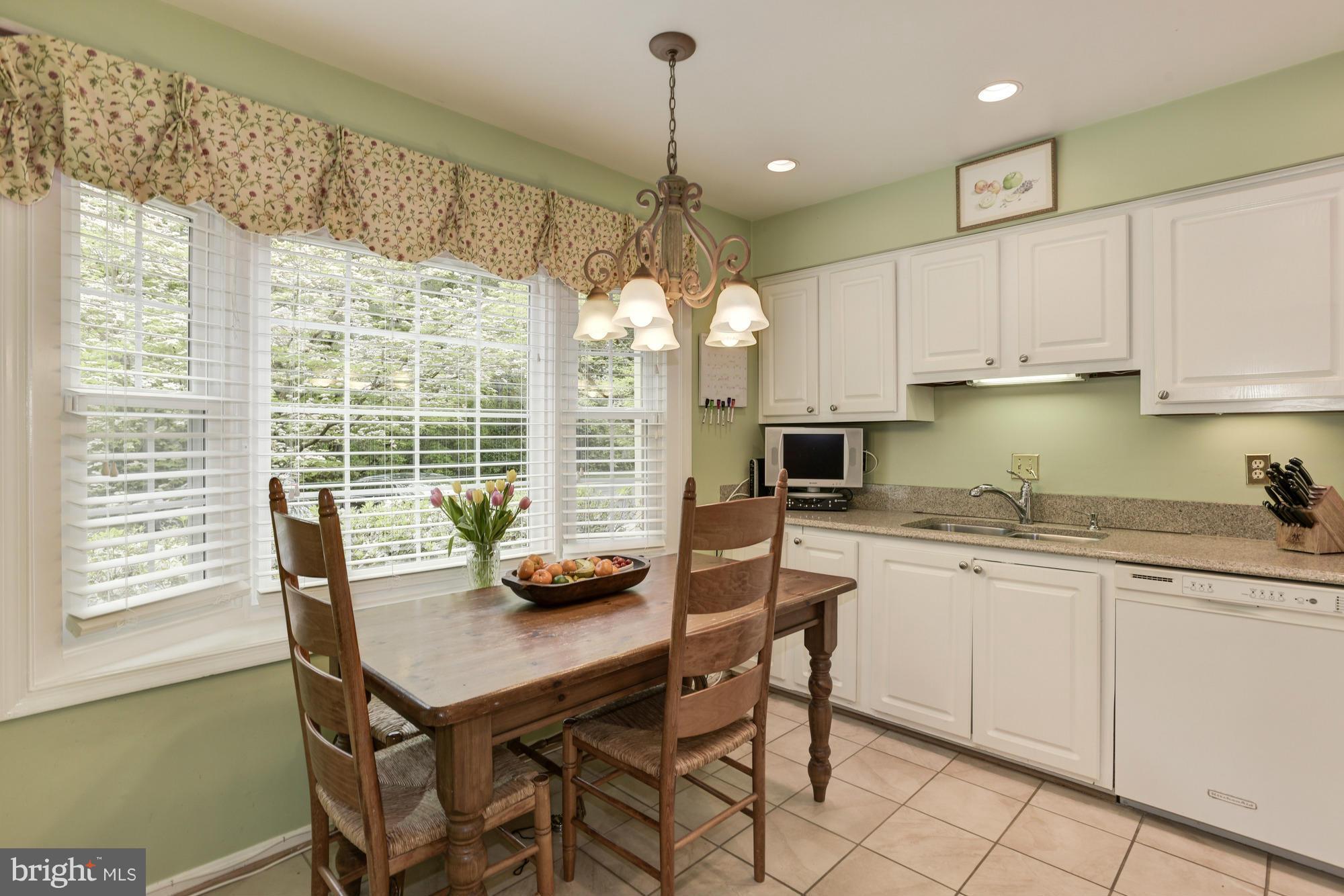 7324 Greentree Road Bethesda, MD 20817 - Photo 9 of 25 Kitchen