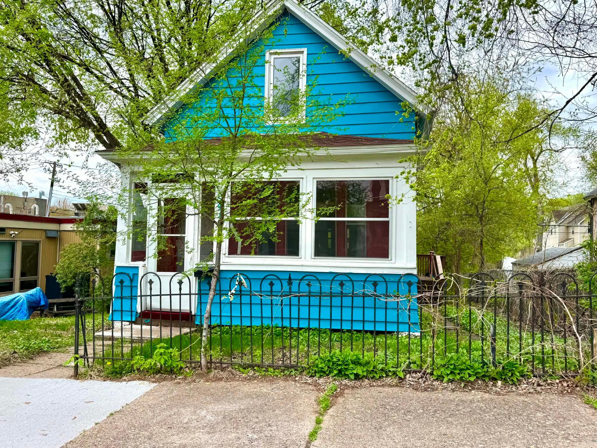 591 Wells Street St. Paul, MN 55130 - Photo 2 of 11
