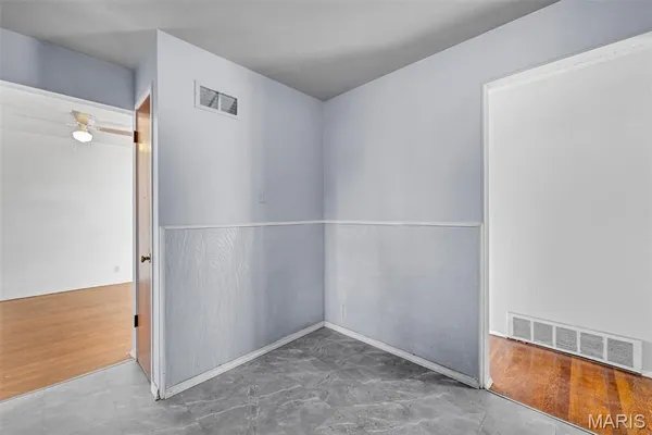 $1,460 | 9014 Ellison Drive, St. Louis, MO 63136
